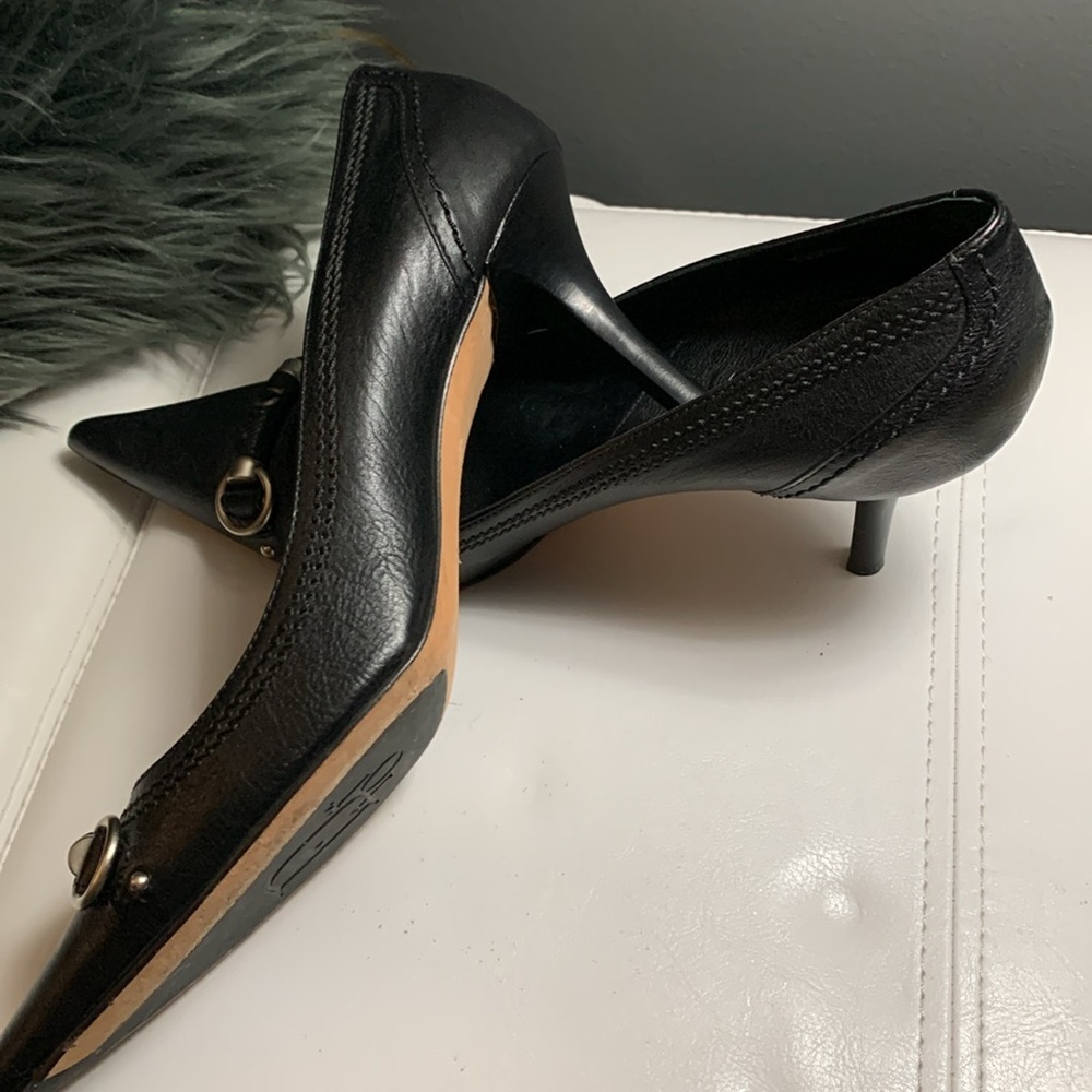 Dior Leather Pumps with toggle - Picture 4 of 15